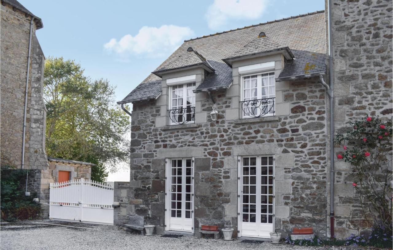 Cozy Home In Plancoet With Wifi Bagian luar foto