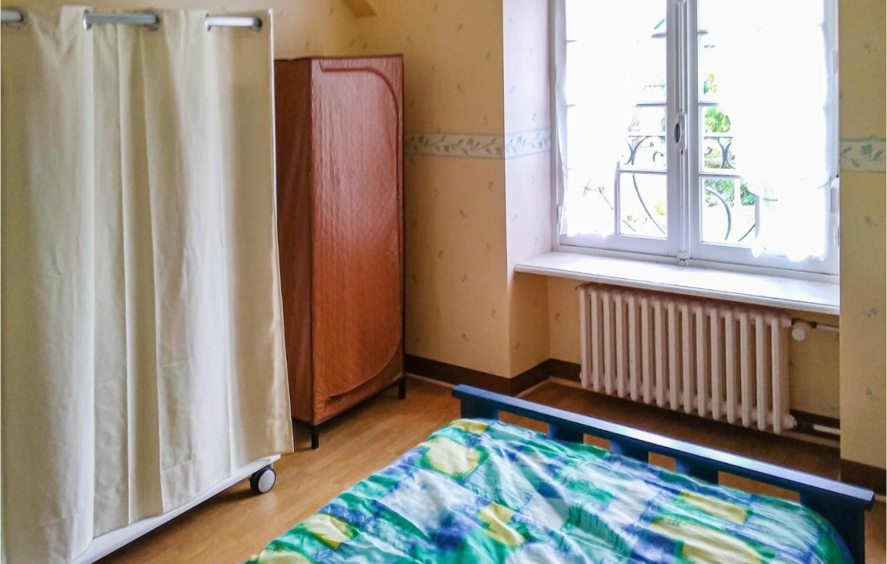 Cozy Home In Plancoet With Wifi Bagian luar foto